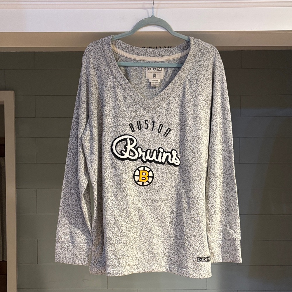 NWT CCM Gray Boston Bruins Women’s Sweatshirt